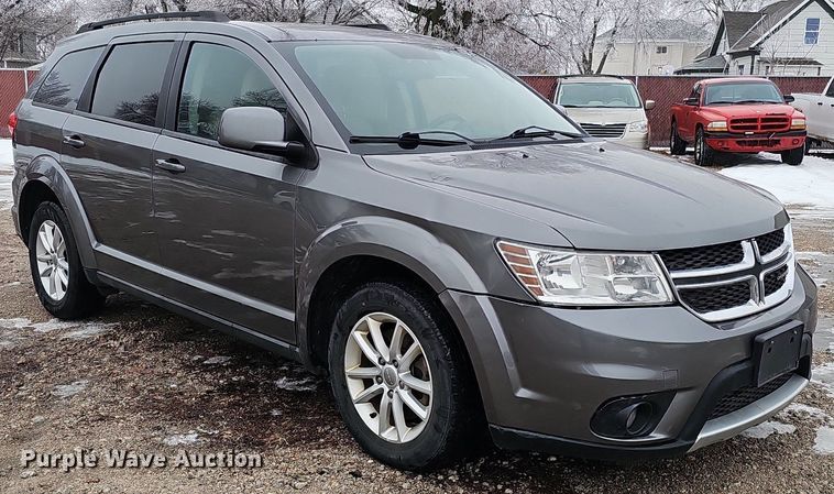 image for item IO9784 2013 Dodge Journey SXT  SUV