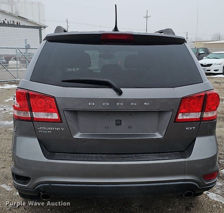 image for item IO9784 2013 Dodge Journey SXT  SUV