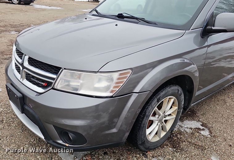 image for item IO9784 2013 Dodge Journey SXT  SUV