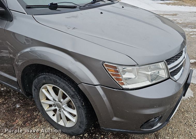 image for item IO9784 2013 Dodge Journey SXT  SUV