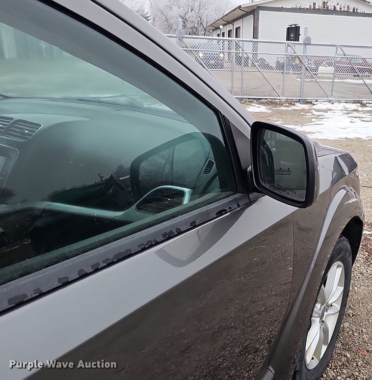 image for item IO9784 2013 Dodge Journey SXT  SUV