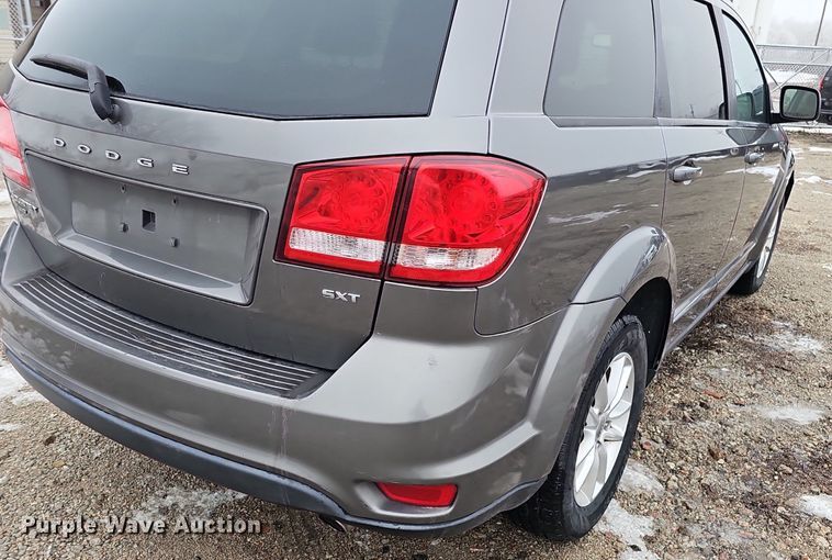 image for item IO9784 2013 Dodge Journey SXT  SUV