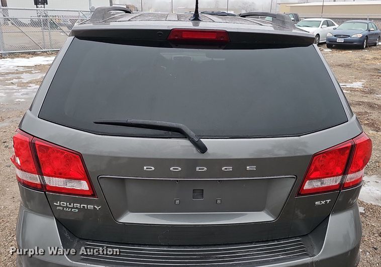 image for item IO9784 2013 Dodge Journey SXT  SUV