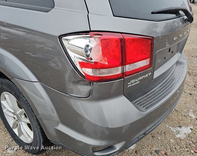 image for item IO9784 2013 Dodge Journey SXT  SUV