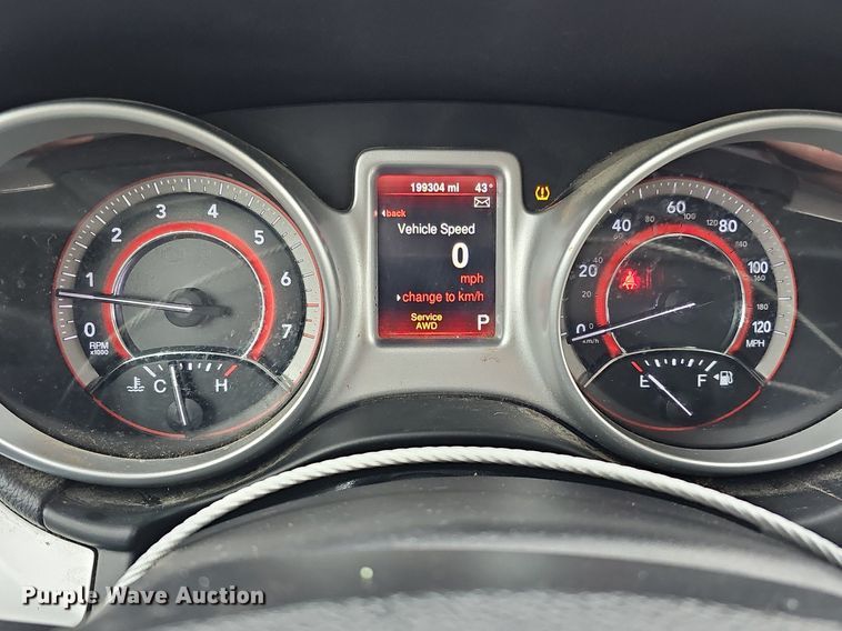 image for item IO9784 2013 Dodge Journey SXT  SUV