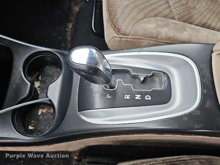 image for item IO9784 2013 Dodge Journey SXT  SUV