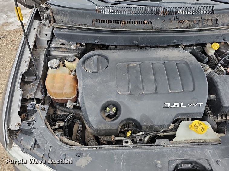 image for item IO9784 2013 Dodge Journey SXT  SUV