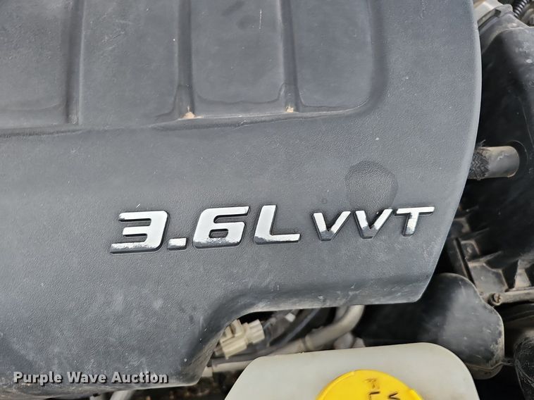 image for item IO9784 2013 Dodge Journey SXT  SUV