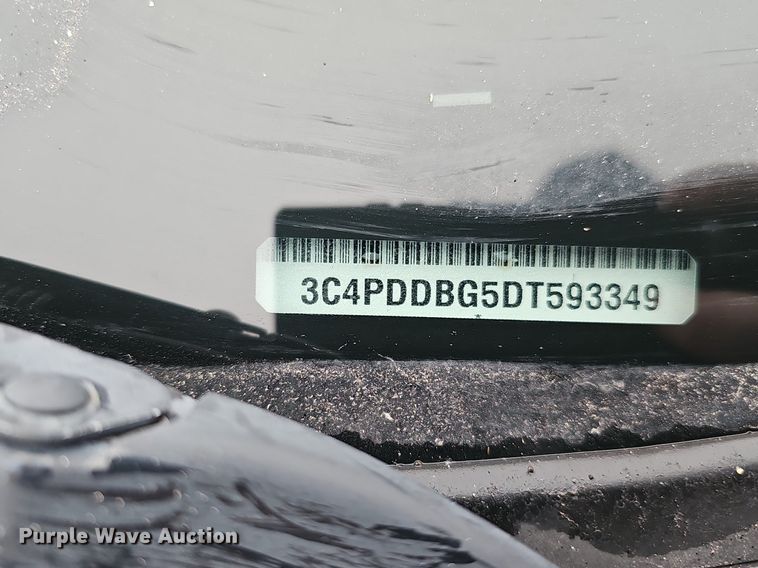 image for item IO9784 2013 Dodge Journey SXT  SUV