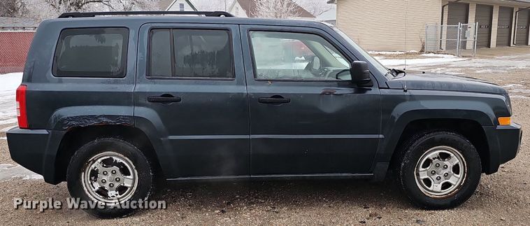 image for item IO9786 2007 Jeep Patriot  SUV