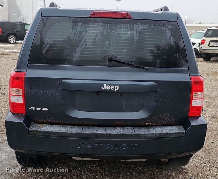 image for item IO9786 2007 Jeep Patriot  SUV