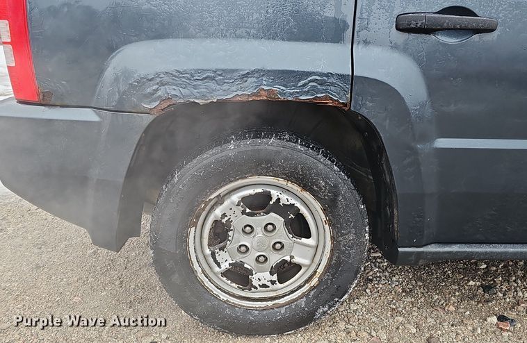 image for item IO9786 2007 Jeep Patriot  SUV