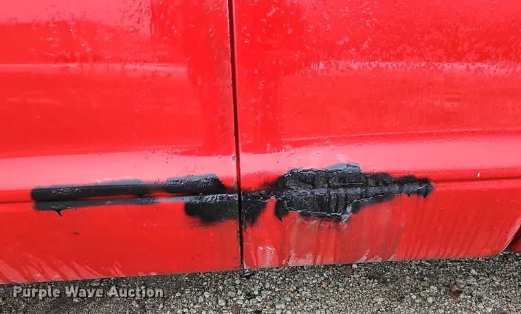 image for item IO9787 1999 Dodge Dakota Sport  Club Cab pickup truck