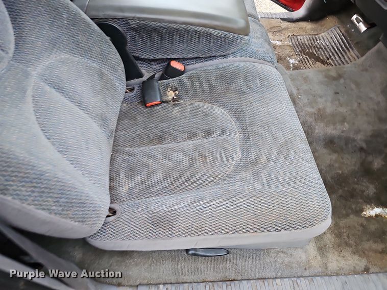 image for item IO9787 1999 Dodge Dakota Sport  Club Cab pickup truck