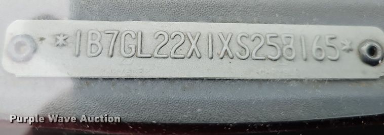 image for item IO9787 1999 Dodge Dakota Sport  Club Cab pickup truck