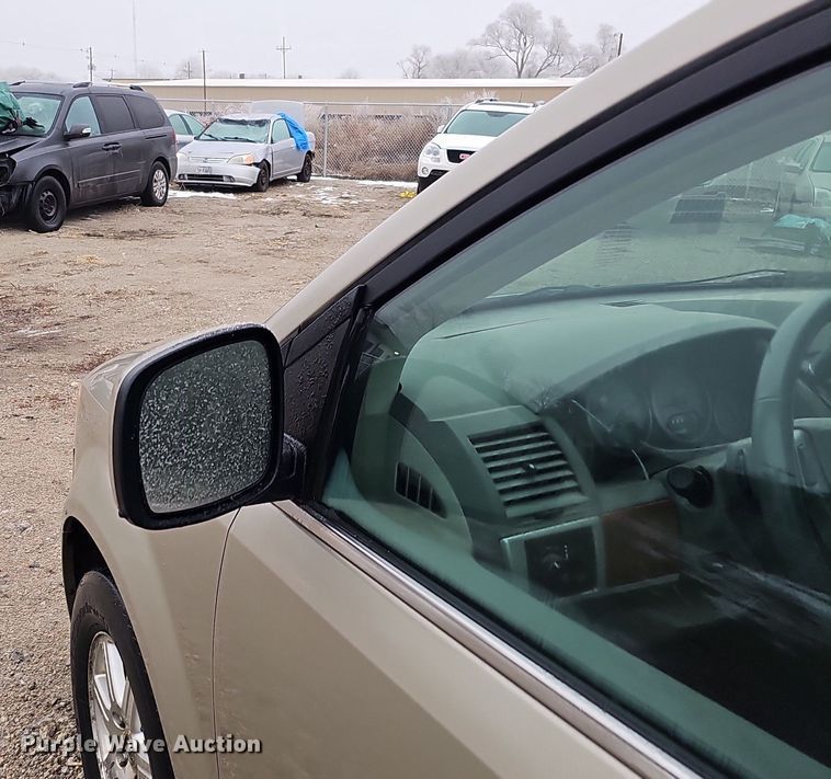 image for item IO9788 2009 Chrysler Town & Country Touring  van