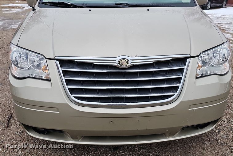 image for item IO9788 2009 Chrysler Town & Country Touring  van