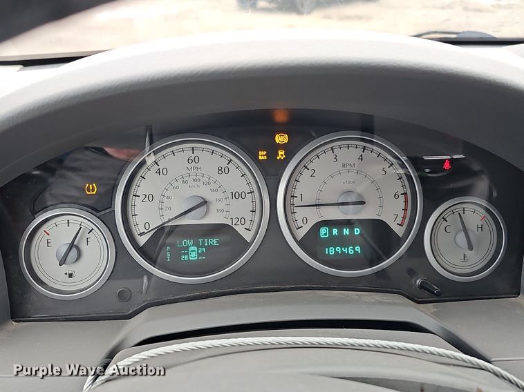 image for item IO9788 2009 Chrysler Town & Country Touring  van