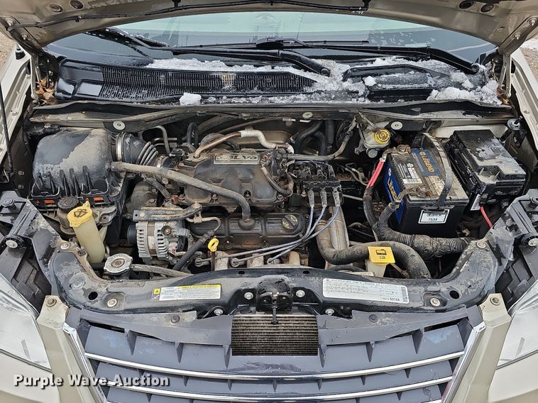 image for item IO9788 2009 Chrysler Town & Country Touring  van