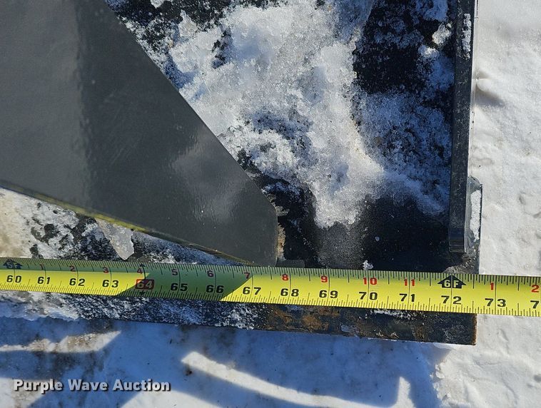 image for item IO9804 JCT  72" W skid steer grapple bucket