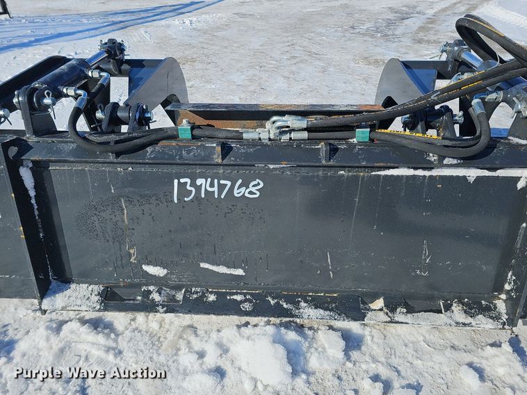 image for item IO9804 JCT  72" W skid steer grapple bucket