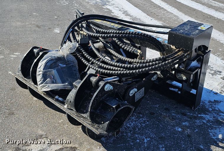 image for item IO9809 2023 AGT SSPOC  skid steer pole clamp