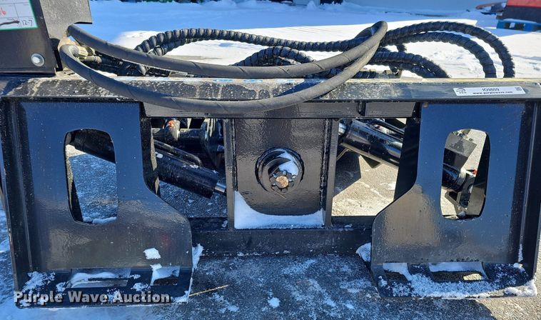 image for item IO9809 2023 AGT SSPOC  skid steer pole clamp