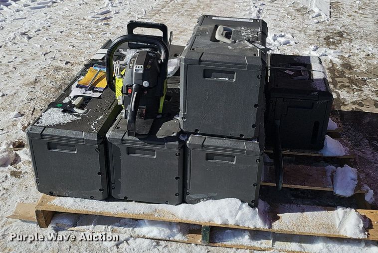 image for item IO9815 (8) Ryobi RY3716 chainsaws