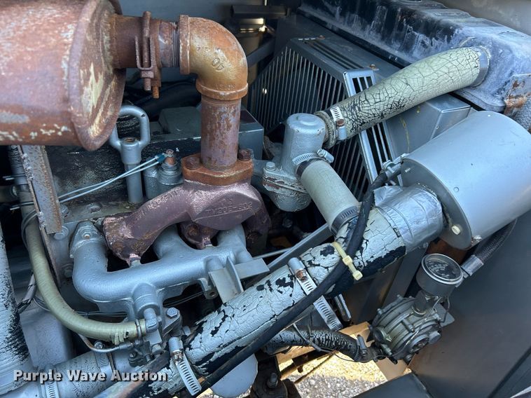 image for item KH9603 1987 Hesco Mobile Power Unit 150010 power unit trailer