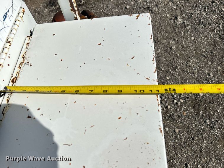 image for item KH9603 1987 Hesco Mobile Power Unit 150010 power unit trailer