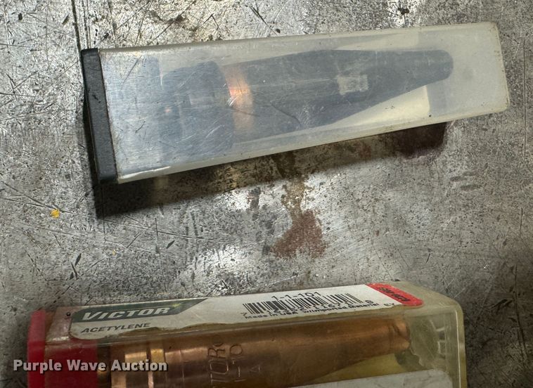 image for item KI9180 Victor 350 Series  torch