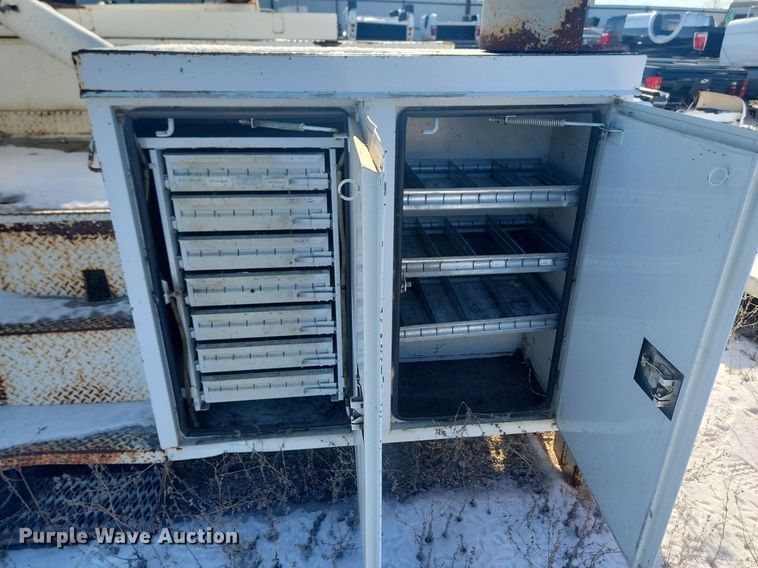 image for item KT9643 Altec AA755L  bucket truck bed