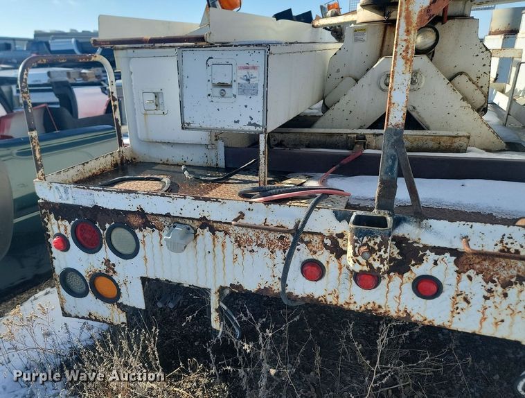 image for item KT9643 Altec AA755L  bucket truck bed