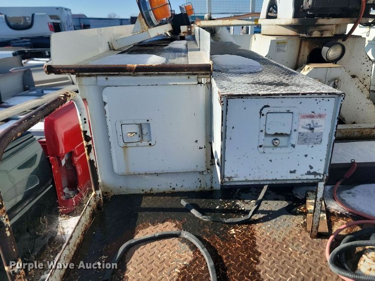 image for item KT9643 Altec AA755L  bucket truck bed