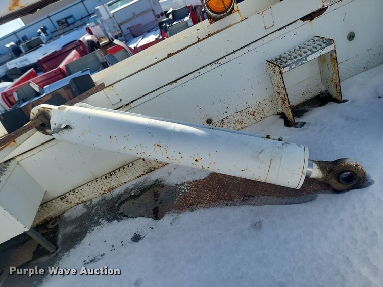 image for item KT9643 Altec AA755L  bucket truck bed