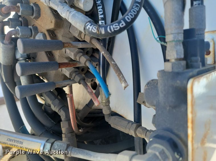 image for item KT9643 Altec AA755L  bucket truck bed