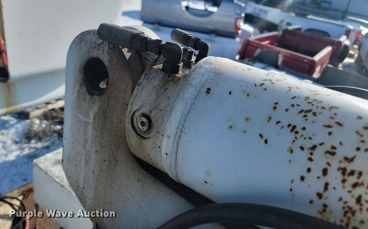 image for item KT9643 Altec AA755L  bucket truck bed