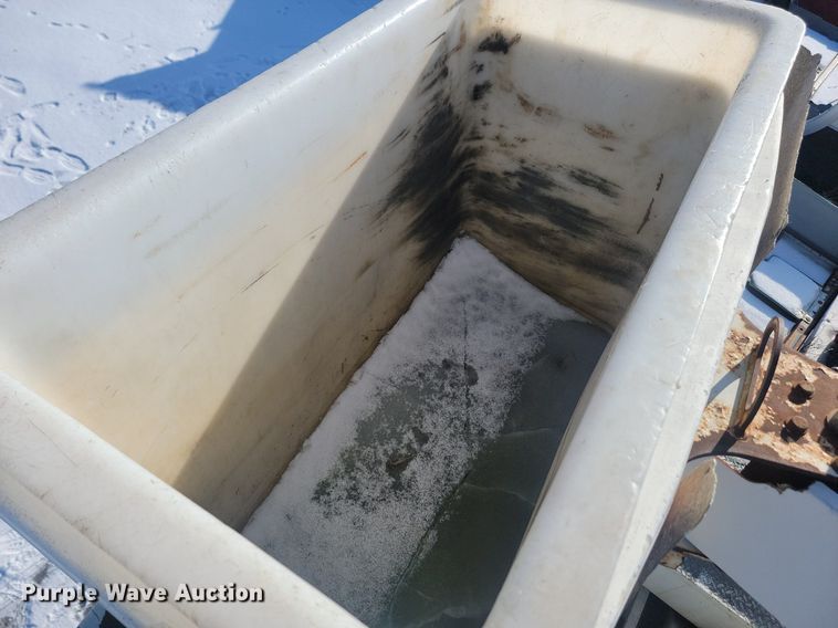 image for item KT9643 Altec AA755L  bucket truck bed