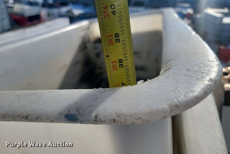 image for item KT9643 Altec AA755L  bucket truck bed