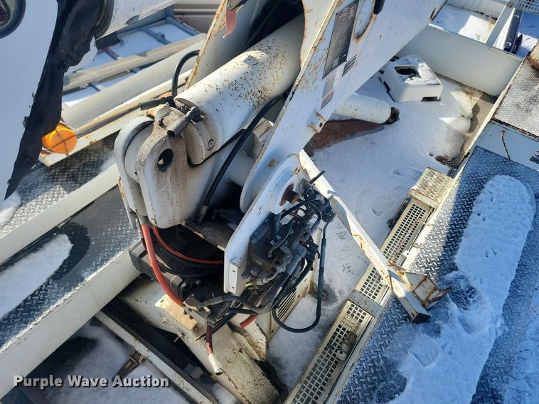 image for item KT9643 Altec AA755L  bucket truck bed