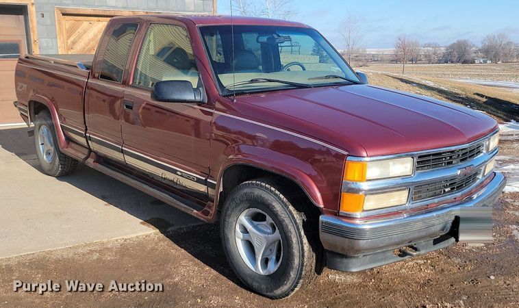 image for item KT9644 1998 Chevrolet K1500  Ext. Cab pickup truck