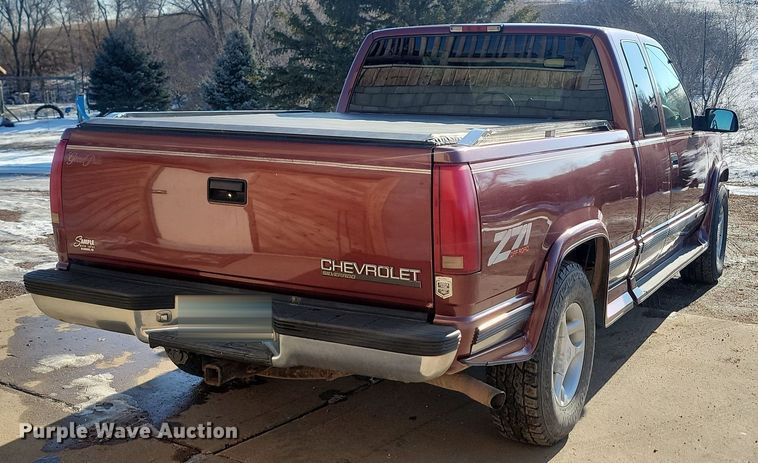 image for item KT9644 1998 Chevrolet K1500  Ext. Cab pickup truck