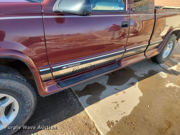 image for item KT9644 1998 Chevrolet K1500  Ext. Cab pickup truck