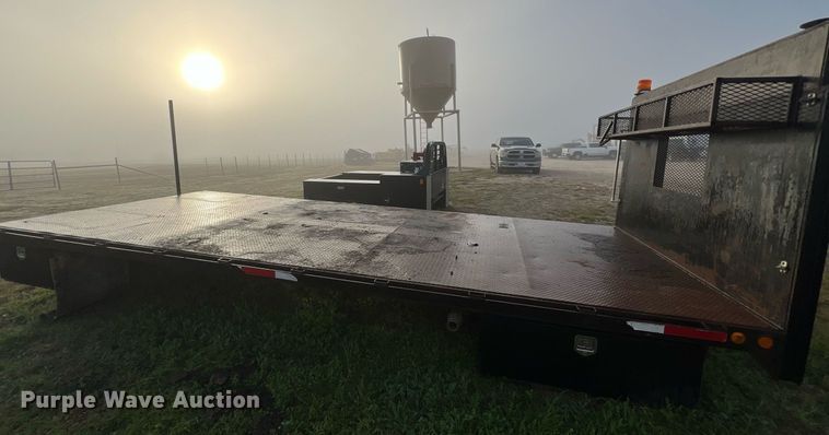 image for item KV9940 Texoma  flatbed