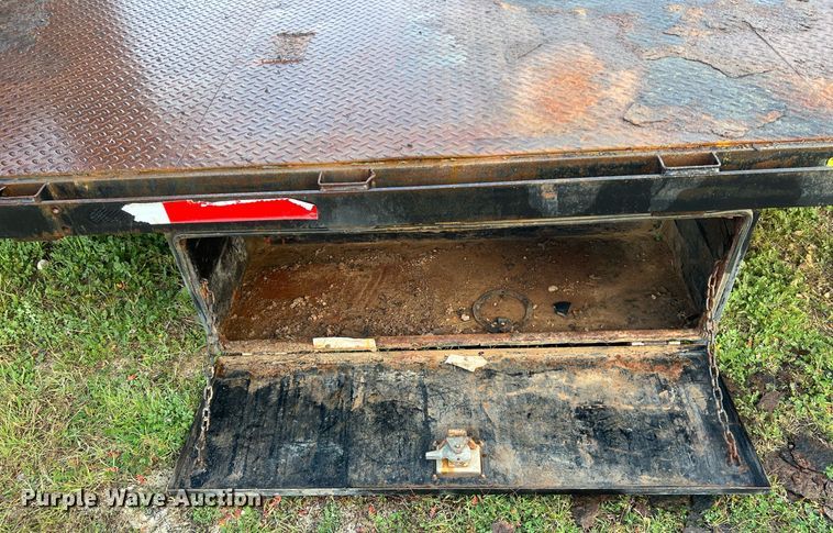 image for item KV9940 Texoma  flatbed