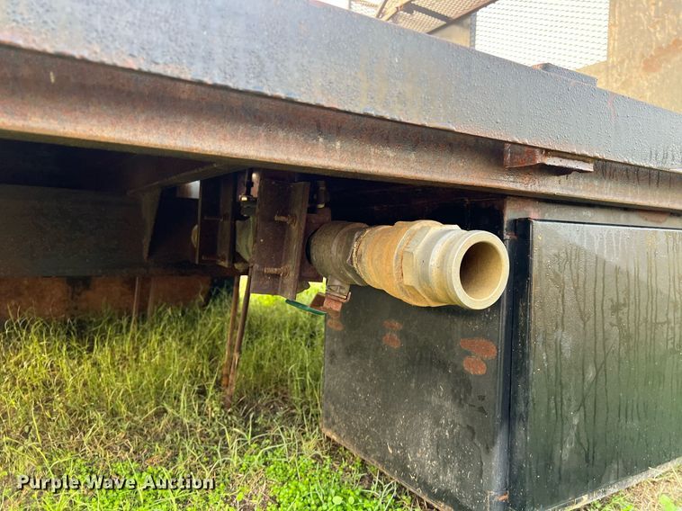 image for item KV9940 Texoma  flatbed