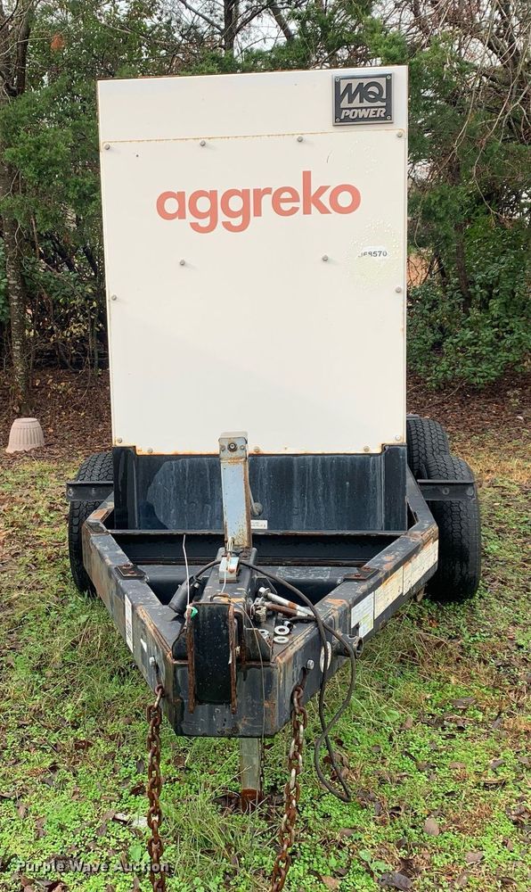 image for item KX9785 2013 Multiquip Whisperwatt DH-04801  generator