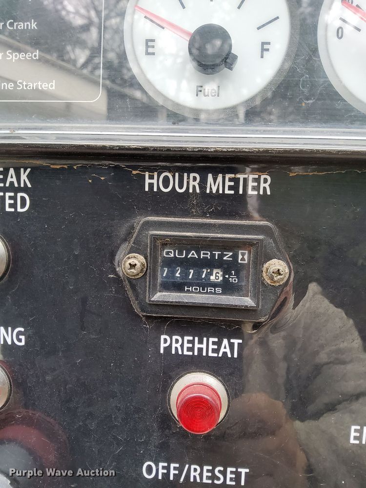 image for item KX9785 2013 Multiquip Whisperwatt DH-04801  generator