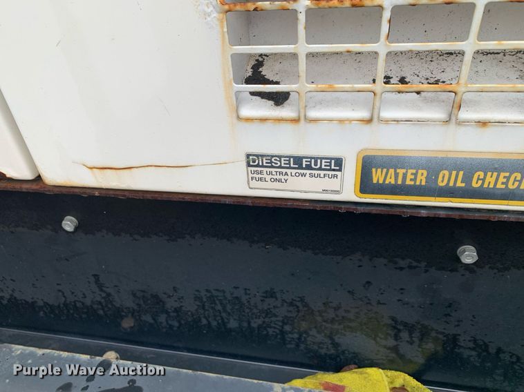 image for item KX9785 2013 Multiquip Whisperwatt DH-04801  generator