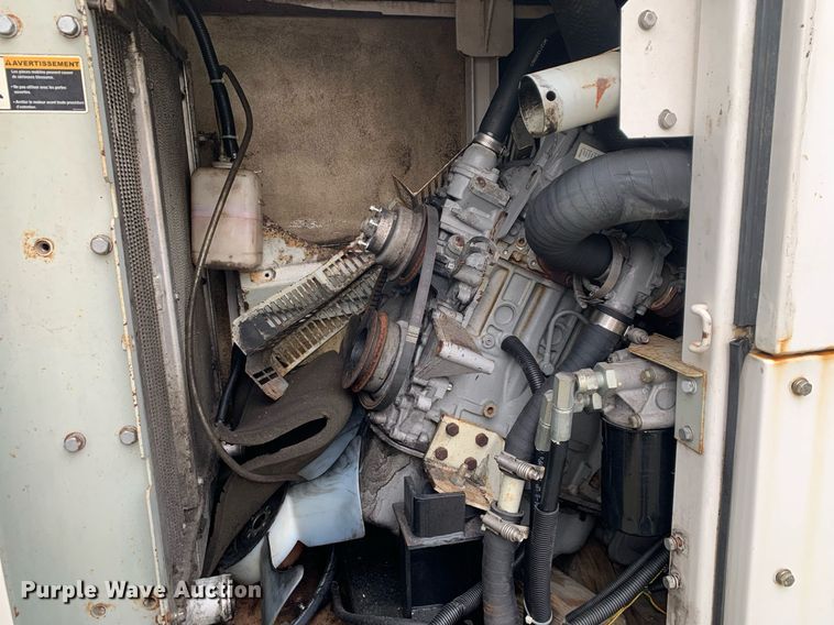 image for item KX9785 2013 Multiquip Whisperwatt DH-04801  generator